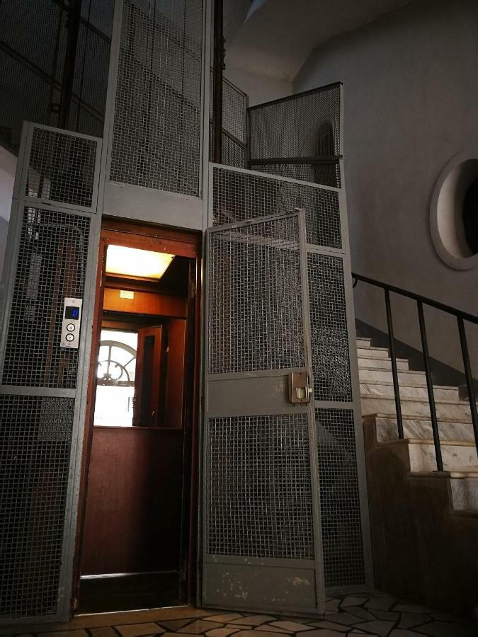 Carulli 69 - Flexible Check-In Apartments Bari Exterior photo
