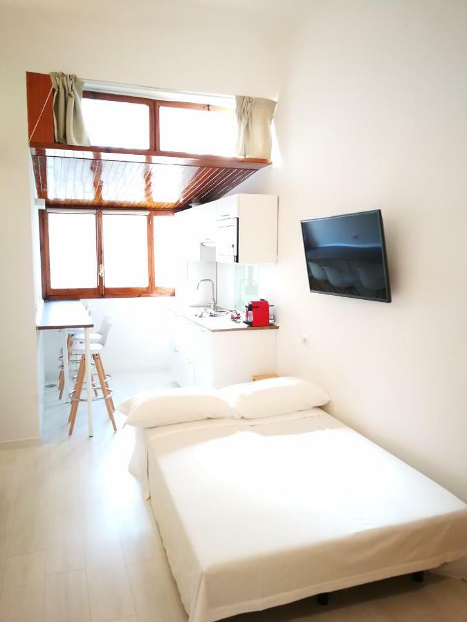 Carulli 69 - Flexible Check-In Apartments Bari Exterior photo