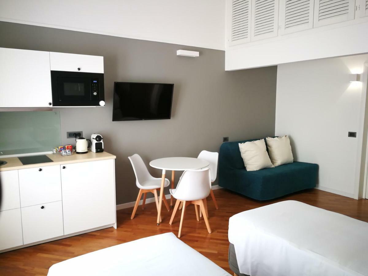 Carulli 69 - Flexible Check-In Apartments Bari Exterior photo